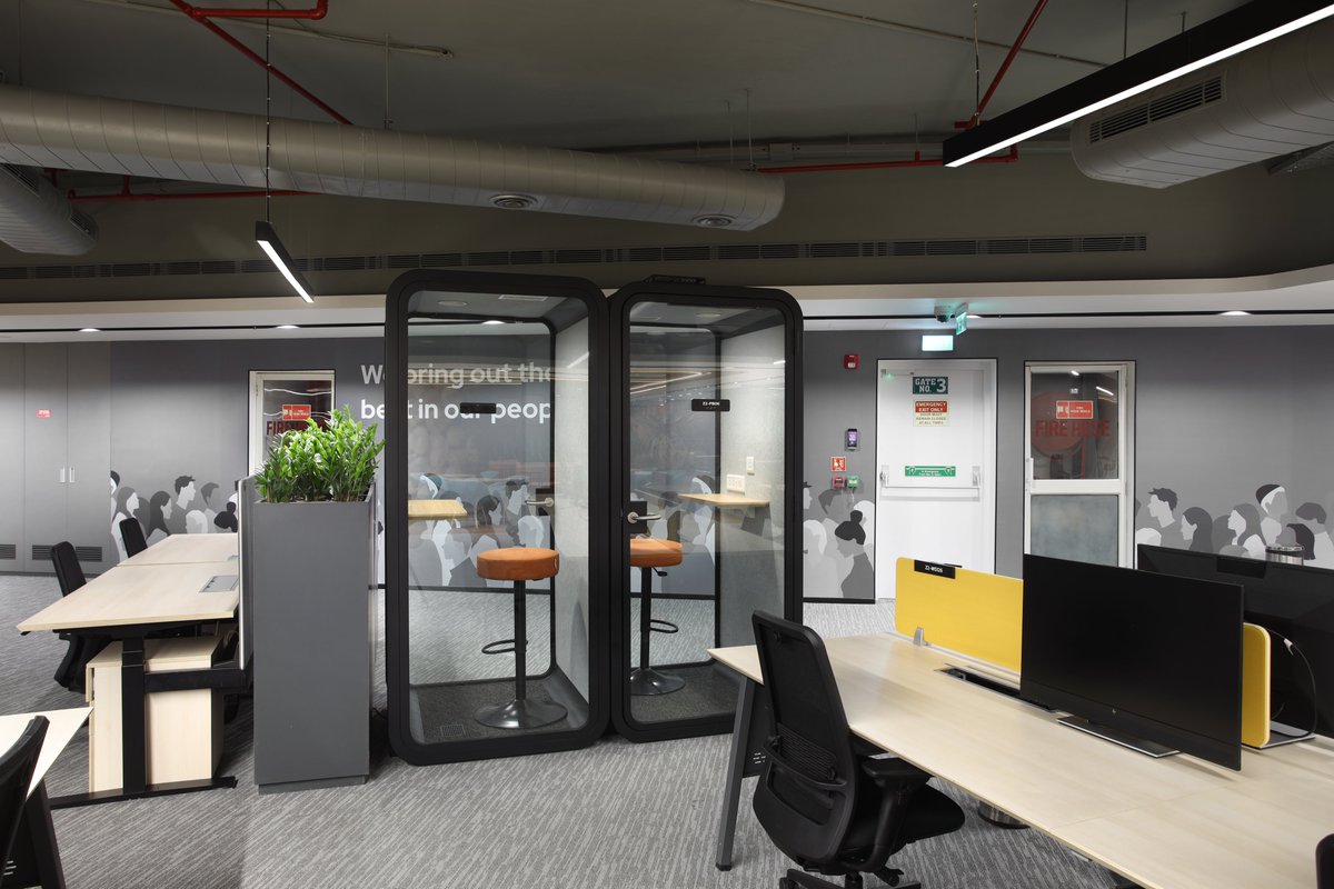 CherryHillDelhi's tweet photo. Teamwork makes the dream work!
At Cherry Hill Interiors, collaboration drives success. Our latest design-and-build project for a Canadian Multinational Frozen Food Company in #Gurugram seamlessly blends #relaxation with #teamwork. With a thoughtfully designed #CollaborativeZone. https://t.co/7a2eWxMTCN