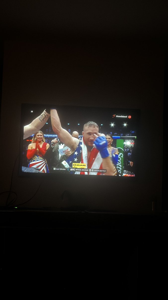 keithworldwide's tweet photo. Justin winning the undisputed belt at lightweight, gave me goosebumps 

#ufcfreedom250 https://t.co/7yf3g3NBmT