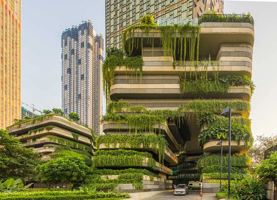 PlusPointIndia's tweet photo. 🇮🇳 Lodha Park, Worli (Mumbai)

This should be the new normal - integrating large-scale greenery and open spaces into high-density urban developments. https://t.co/Mn24f4Gm7b