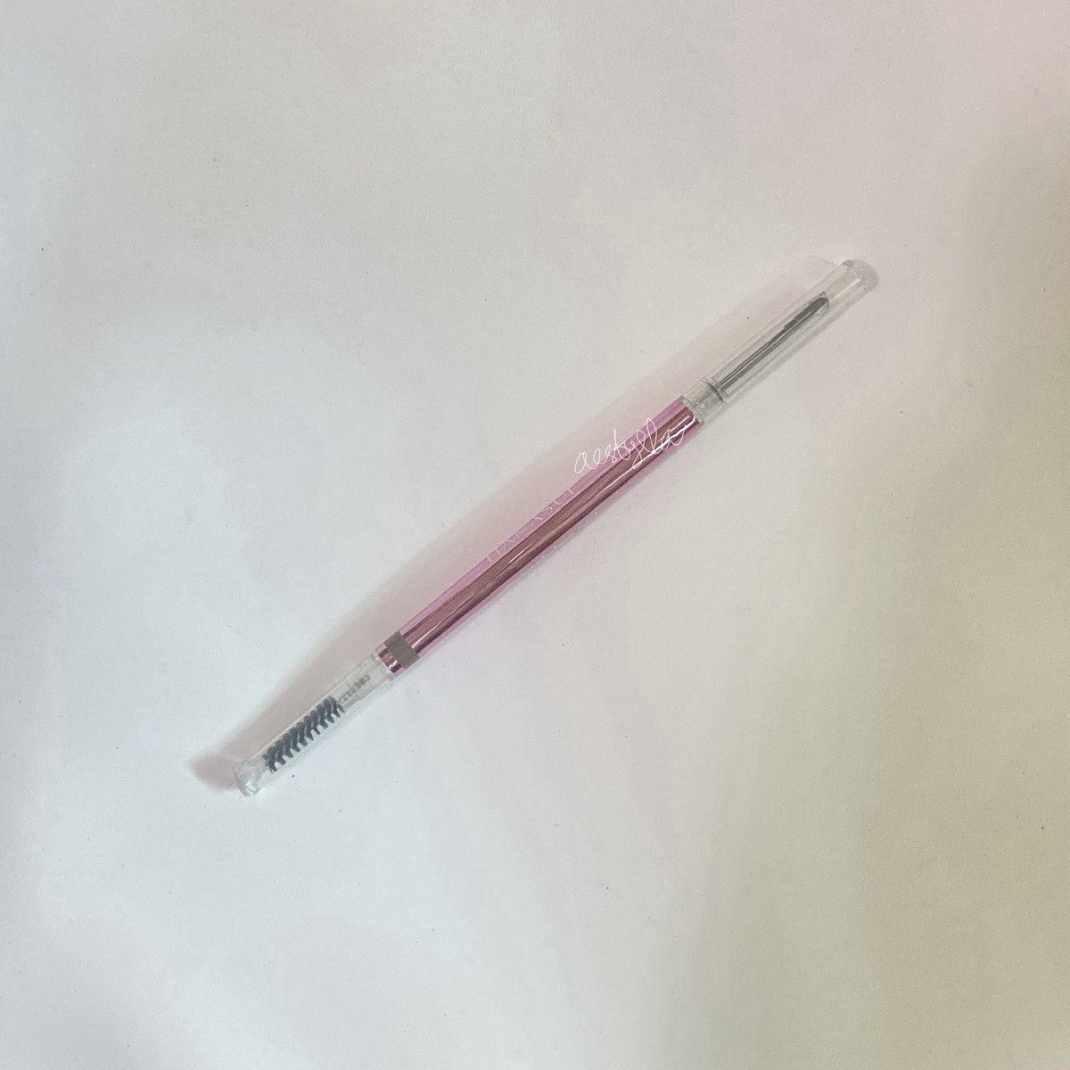 aestylla's tweet photo. things i dont regret buying : makeup product under 50k tapi quality >>> https://t.co/3TyeDN8WSq