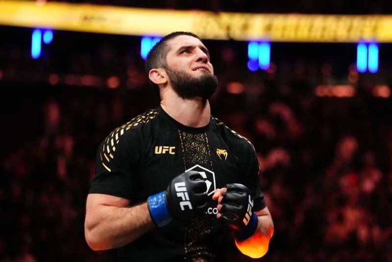 adrifdzzzzzz's tweet photo. Cuando Ilia Topuria esté al 100% lo quiero ver pelear contra Islam Makhachev o que traigan a Khabib del retiro

Simplemente para demostrar que solo fue su cabeza quien verdaderamente lo derrotó y que vuelva a demostrar que tiene los cojones suficientes para tumbar al que sea https://t.co/7jXlANlsAJ