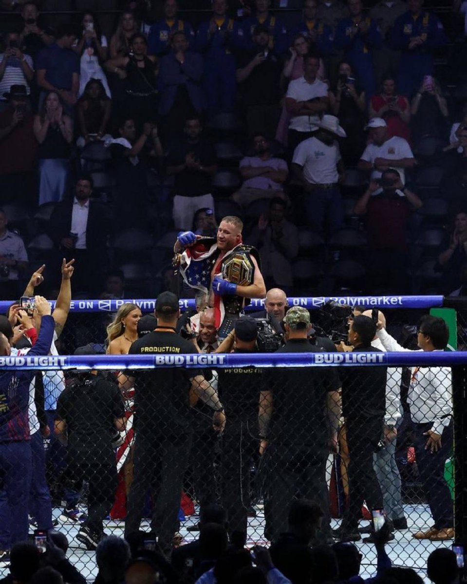 Home_of_Fight's tweet photo. 🇺🇸 Justin brought this dream to reality.
History was made https://t.co/AIJcaSyBEh