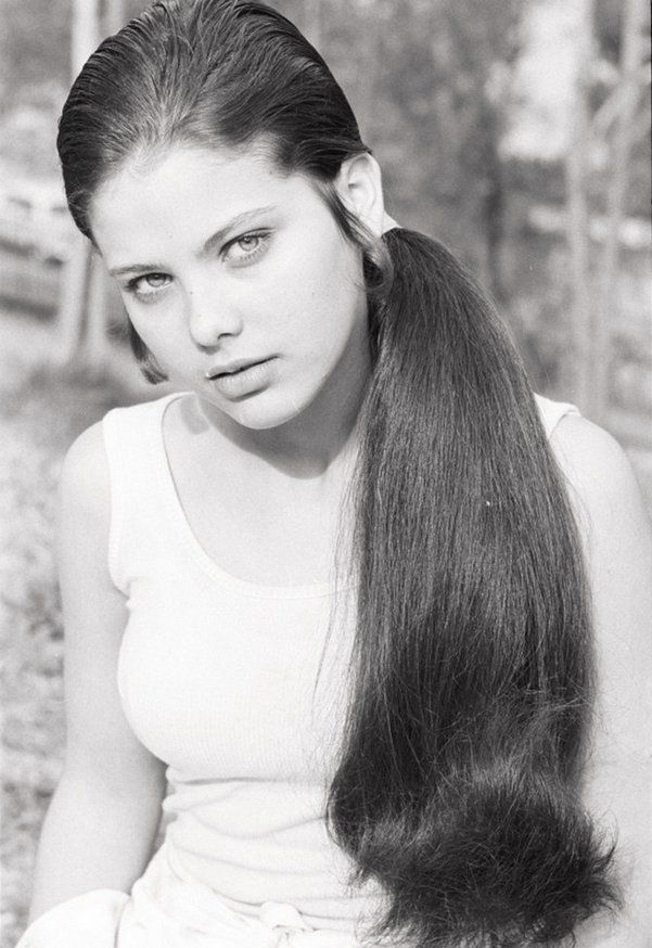VLouca1971's tweet photo. Ornella Muti https://t.co/srxX43zz32