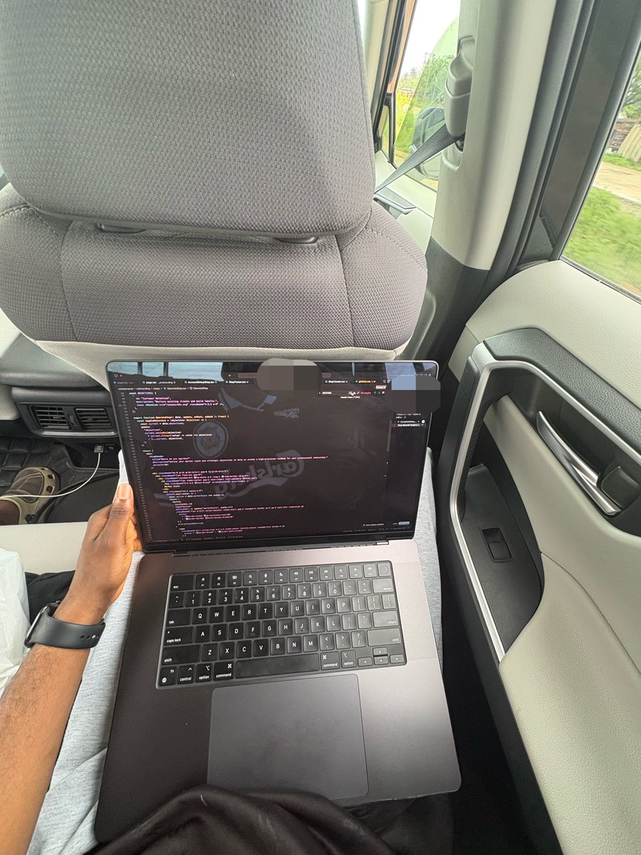 Crazy Codes🚀👨💻 tweet media