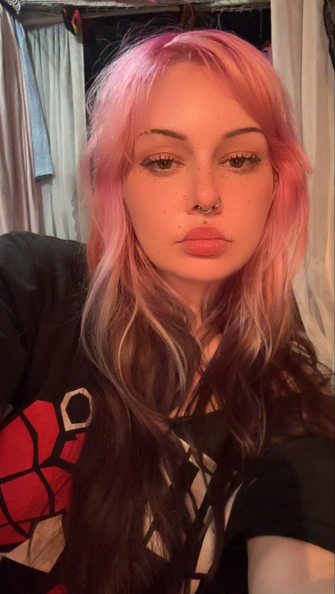 ✯ 𝔎𝔞𝔪 ✯ tweet media
