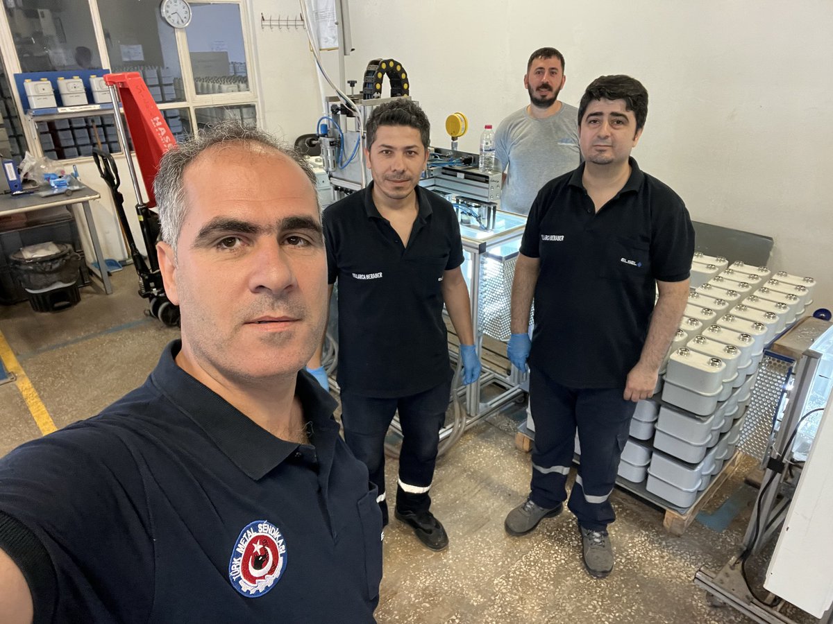 ismail_N_B's tweet photo. E.C.A Elsel Gaz Armatürleri A.Ş işyerimizden bayram dönüşü haftanın ilk iş gününden herkese kazasız belasız hayırlı haftalar hayırlı çalışmalar dilerim.
#TürkMetalSendikası
#İstanbulTuzlaŞubesi
#ElselGaz
#LiderimizUysalAltundağ https://t.co/SwePBOkqsm