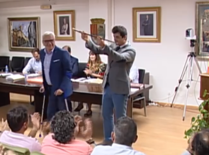 hectorborriol's tweet photo. Ja han passat 7 anys des que vaig prendre possessió com a alcalde de la Vila de #Borriol‼
Quantes coses han passat...
Agrair a totes les persones que m’envolteu perquè sense vosaltres seria impossible 🥰
Amb més il·lusió i força que mai 💪

#SeguimFentPoble
#ElMillorPobleDelMón https://t.co/Ca1537XI2Q