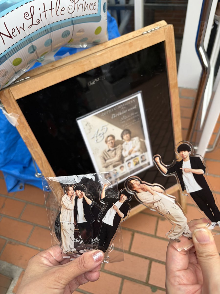 0814Yuko's tweet photo. 熱海の金ちゃんの語りで夏のグラウンドが見えた。
死神の時の何もないセットの中、図師さんがまたげばそこは川で落ちそうな狭い逃走路が見えた。
図師さんの表情にセリフに想像力がかき立てられてその人生の来し方行く末に想いを巡らせて心が震える。
私にとってこんな最高の役者はいないの。 https://t.co/hnhHnzJUtI