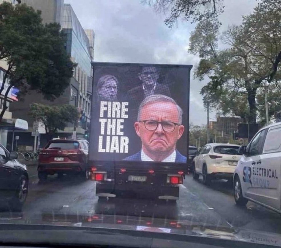 btcfreedom64's tweet photo. @mackaysuzie @PaulineHansonOz https://t.co/o06NNwrv5U