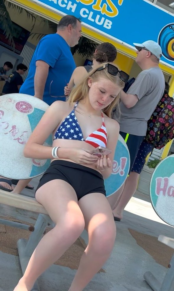 zmollo's tweet photo. Blonde teen girl creepshot video #creepshot #candid #candidass → FULL VIDEO IN BIO 💦 https://t.co/st8m8r5STJ