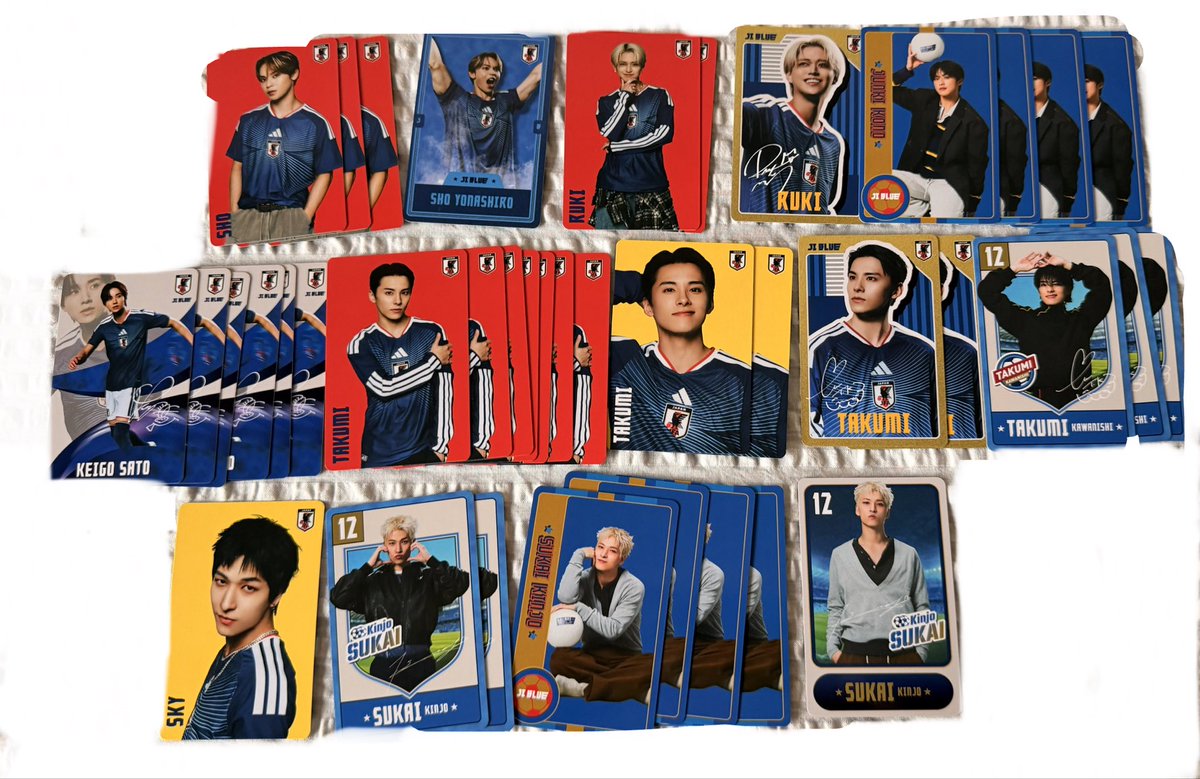LILA_1649's tweet photo. JI BLUE OFFICIAL GOODS JO1 INI
トレカ 交換

【譲】與那城、白岩、川西、河野、佐藤、金城、
西、田島、髙塚、後藤、佐野、池崎（画像参照）

【求】河野💕以外

東京or神奈川手渡し＞7/19,20名古屋ドーム手渡し＞郵送

お気軽にお声掛けください🌱

#JIBLUE交換  #JO1交換  #INI交換 https://t.co/wtrP0AE5EF