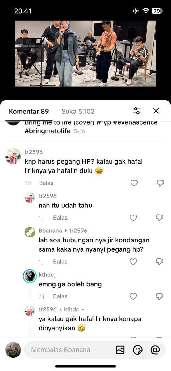 dandy_hutomo's tweet photo. Parameter konten udh fyp ya di komen ada yang berantem sendiri 😅😅

Lu keren bikin org berantem @heroaein https://t.co/jy6SzKdhg1