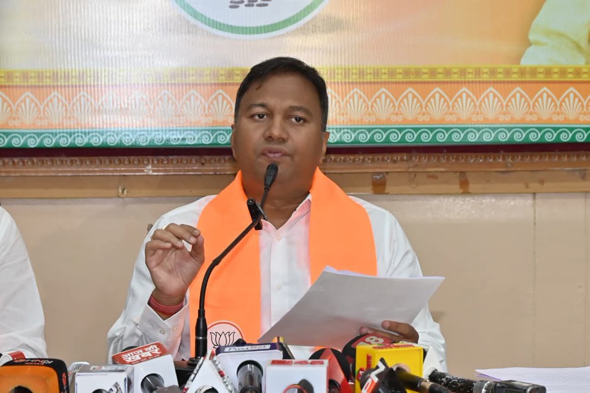 RakeshpoddarK's tweet photo. भाजपा झारखंड में प्रदेश प्रवक्ता के रूप में पुनः दायित्व मिलने पर  @ajaysahspeaks जी को बहुत बहुत बधाई एवं शुभकामनाएं। एवं शीर्ष नेतृत्व आभार। @AdityaPdSahu @bjpkarmveer @dasraghubar @yourBabulal @Geetakora1 https://t.co/EyDemX1EhF