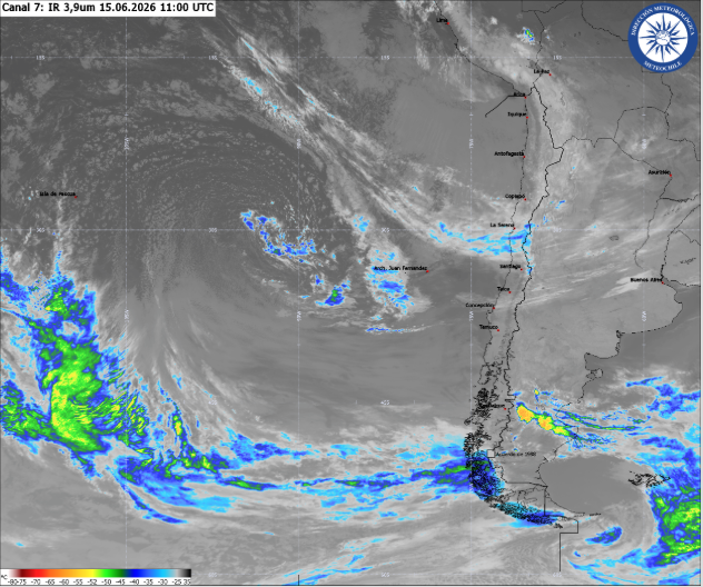 jnmet's tweet photo. The upper level low WNW of Juan Fernandez archipelago will bring rain & snow to the N #Andes & possible showers to the Atacama Desert Wed night into Thurs morning. This low can lead to heavy rain & thunder in NE #Argentina, #Paraguay, #Uruguay & far SE #Brazil late Thurs & Fri. https://t.co/NzavWQV1Tg