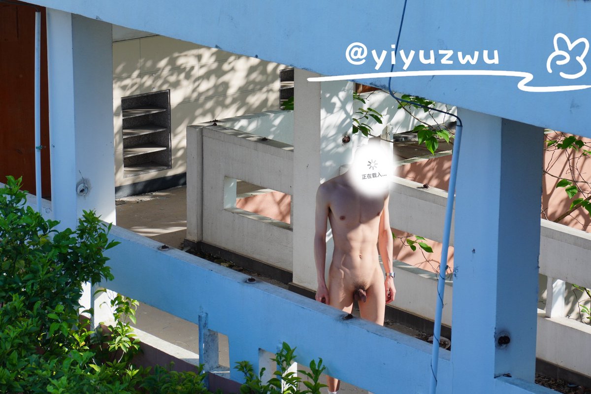 yiyuzwu's tweet photo. 偷得浮生半日闲，顺便偷拍一张照 #废弃野裸 #户外天体 #天体摄影 https://t.co/VptCz0xH7j