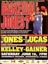 MatthewAguilar5's tweet photo. 30 years ago June 15: Roy Jones Jr. stops Eric Lucas in 11, retains IBF 168lb title, Coliseum, Jacksonville, FL. So dominant that he has to resort to gimmicks for competition, Jones plays in a semi-pro basketball game the afternoon of the fight, then easily beats plucky Lucas. https://t.co/n4vmAmNHnf