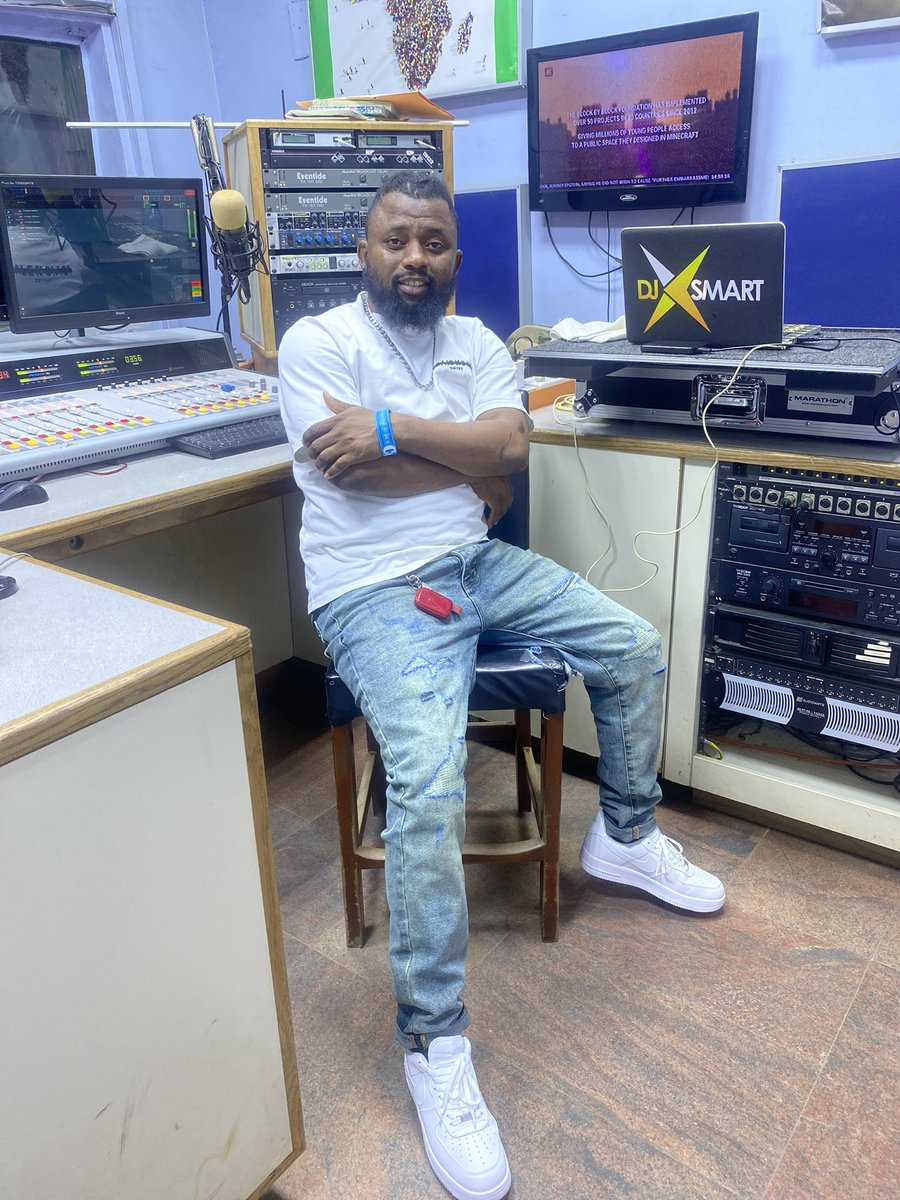 RaypowerNetwork's tweet photo. Live on Air 

#DJXSMARTONTHEMIX

W/ @djxsmart_kleva
#Klevaboss
#RayPowerNigeria
#MondayRush
#MondayEditioN
#2026klevaboss
Listen live https://t.co/SlECx1PRiL https://t.co/GZBUrXwhWw