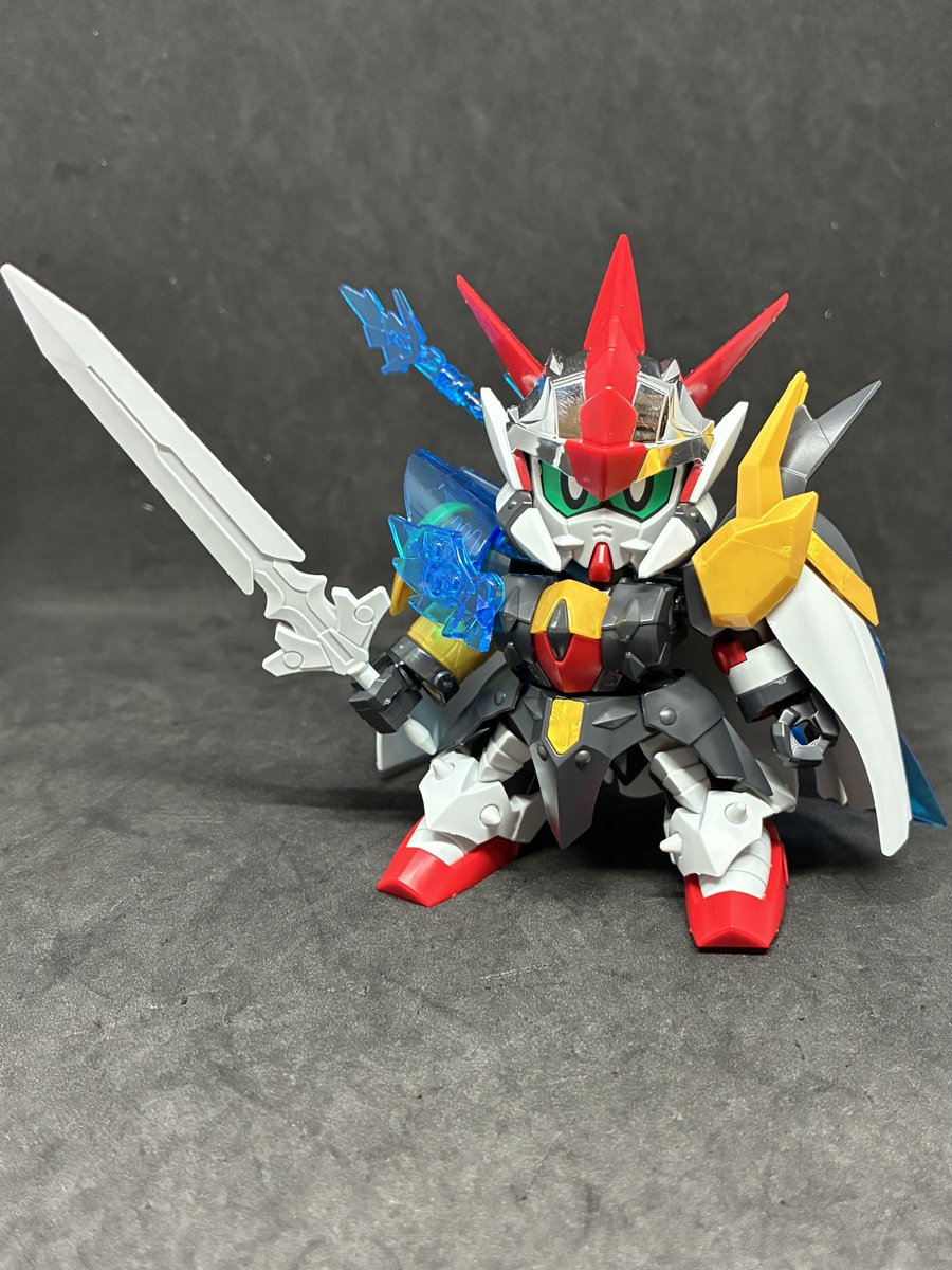 ob_hero's tweet photo. SDガンダムBB戦士魔竜剣士ゼロガンダム完成！
レジェンド版の豪華仕様！軽装、魔竜剣士ver.Ⅰ、魔竜剣士ver.Ⅱの3タイプに換装！
鮮やかなクリアブルーにテカテカの銀メッキ！！シールも少なく小さい物ばかり
これで定価は1100円！？再販したらまた欲しい何度も買いたくなる極上の一品！！

#ガンプラ https://t.co/tayqqSlWXZ