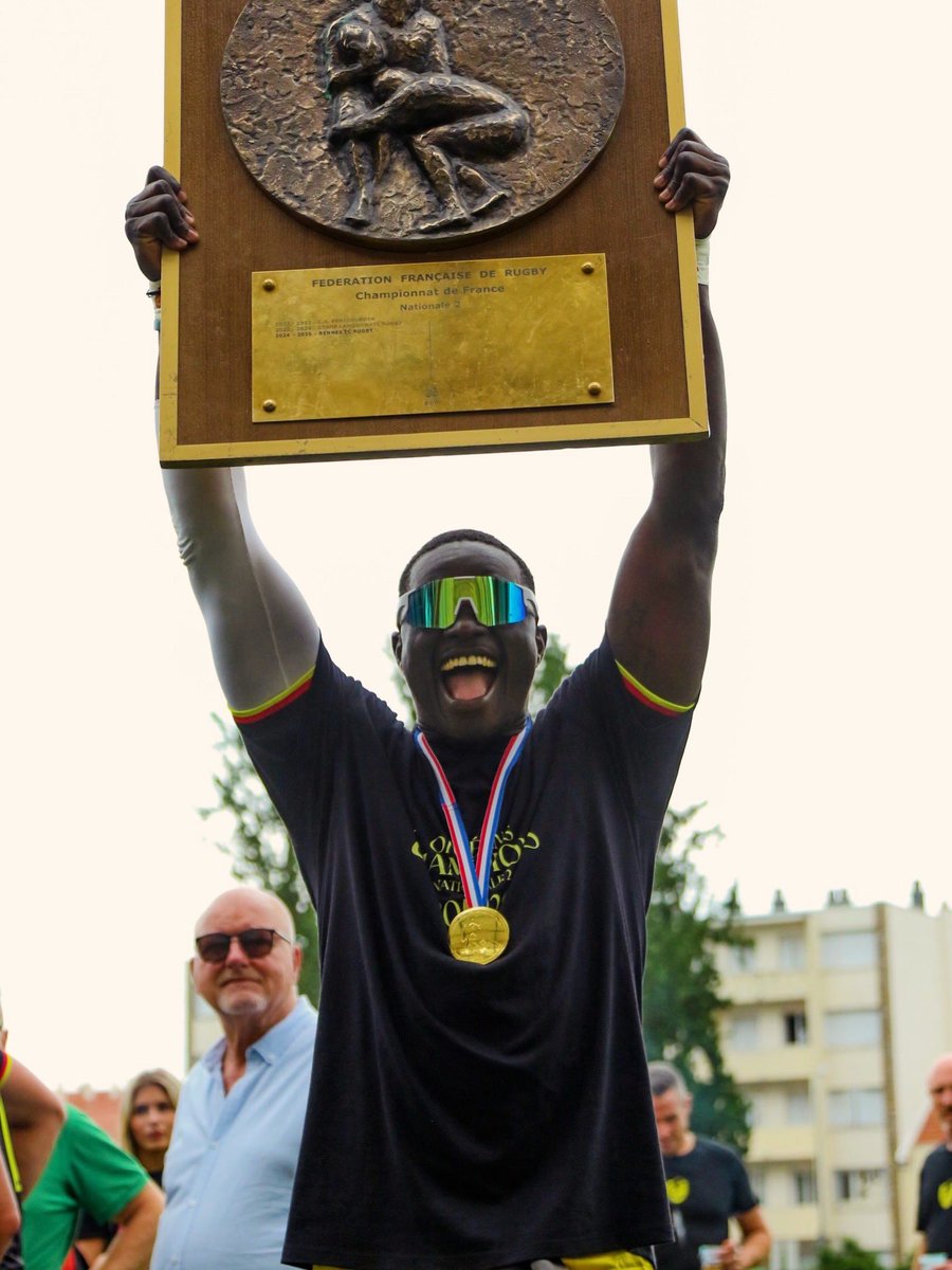 philip_wokorach's tweet photo. To every boy n girl chasing a dream, never let where u come from limit where u can go n what u can achieve💪🏿. Through Prayers,  Hard work, Discipline, n Perseverance, anything is possible. Keep believing, keep working hard, n keep showing up. Your story is still being written. 🙏🏿 https://t.co/sZA36OlrNL