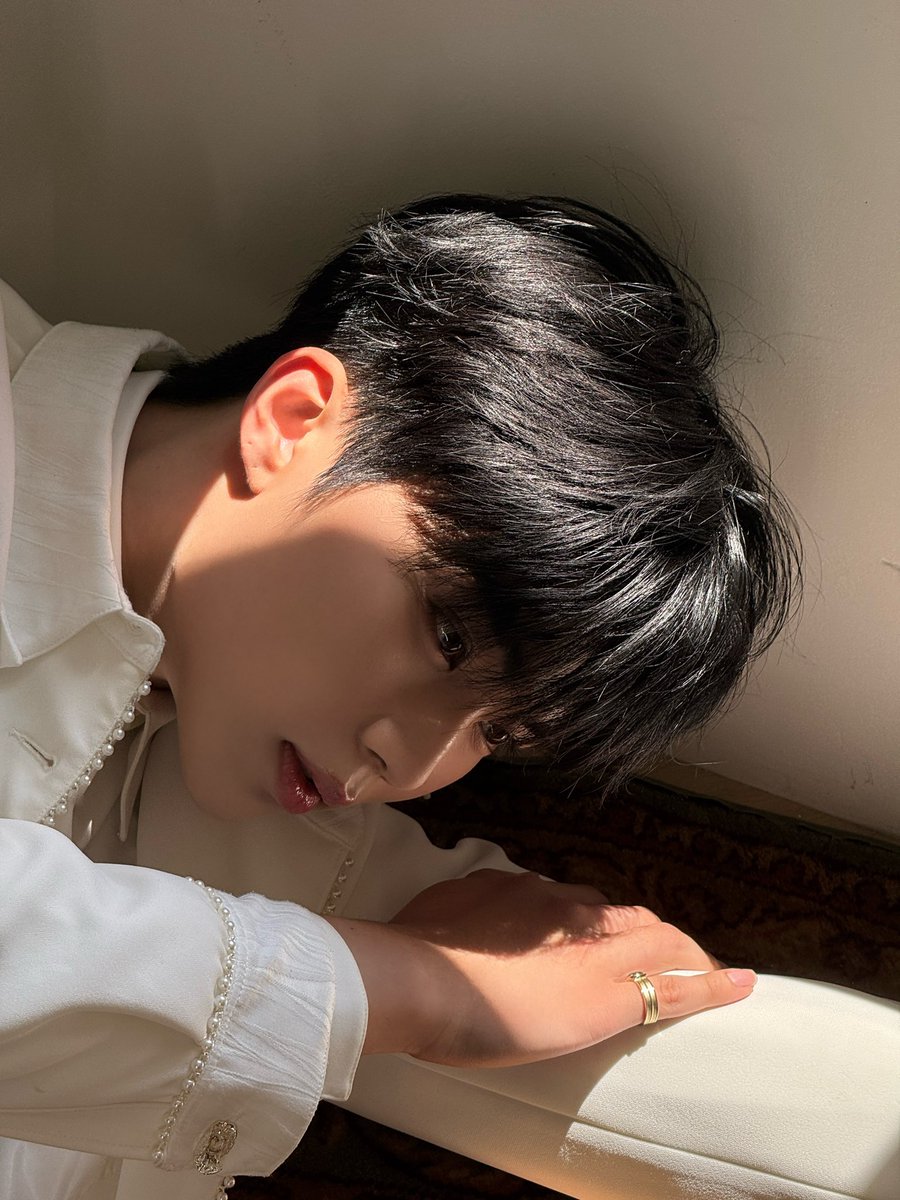 gunbbang0110's tweet photo. 260615 공식인스타그램 게시글 #박건욱 

 𝐊𝐍𝐈𝐆𝐇𝐓 ✩˚｡⋆ https://t.co/WpUhxOVQFl