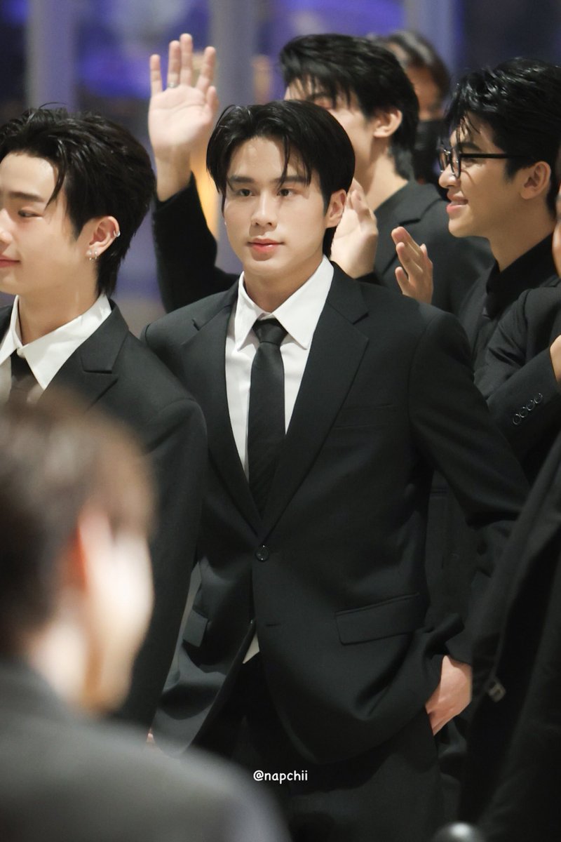 napchii's tweet photo. สูทหล่ออออ
#ONCEAGAIN
#iZ #teamST https://t.co/Ssh1VcEAI5