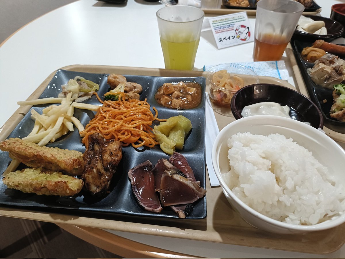 daiceGT's tweet photo. 夜メシ https://t.co/fozykSrbHj