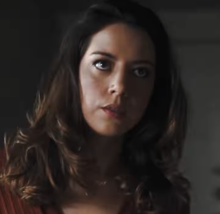 RichGustason's tweet photo. Today is day 121 of me tweeting an Aubrey Plaza pic because I adore her.  #AubreyPlaza https://t.co/uUX1zeAsQU