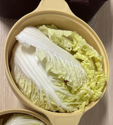 0629lan's tweet photo. 아니 아까 야채찜 왼쪽처럼 이렇게 한가득 넣었는데
꺼내보니까 오른쪽 되어서
뭔가 세후/세전 느낌이라 기분이 이상햇슨... https://t.co/ZFiHLHGrSJ