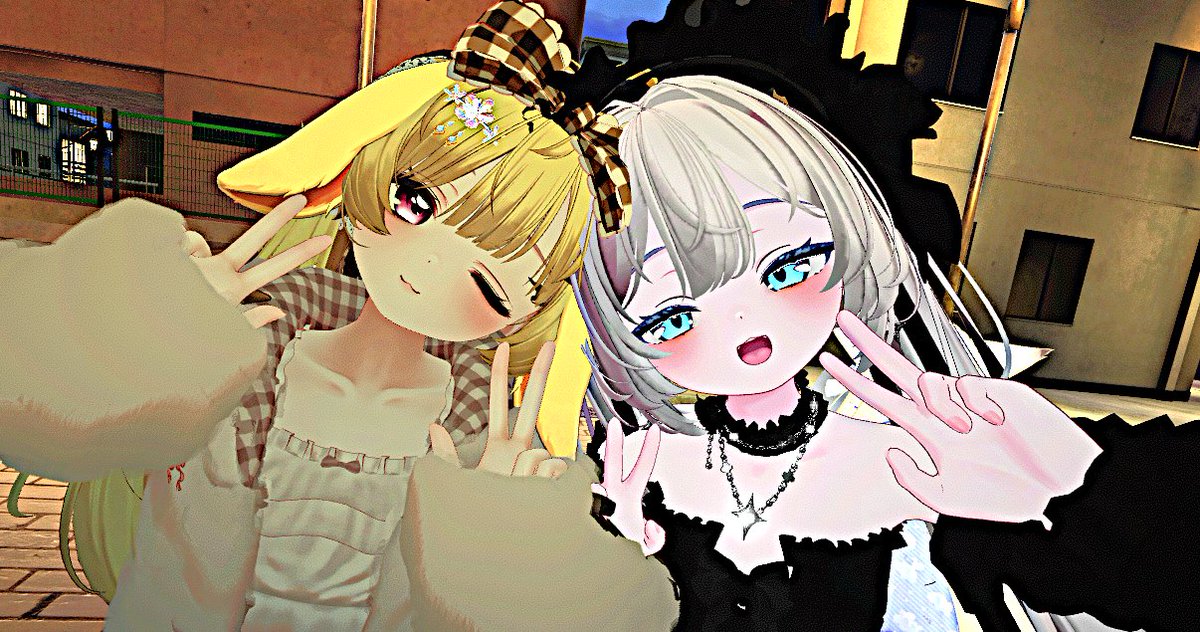 Tsaamon's tweet photo. おはよ～
えむっちとパシャリ https://t.co/QOhRAzIkCf
