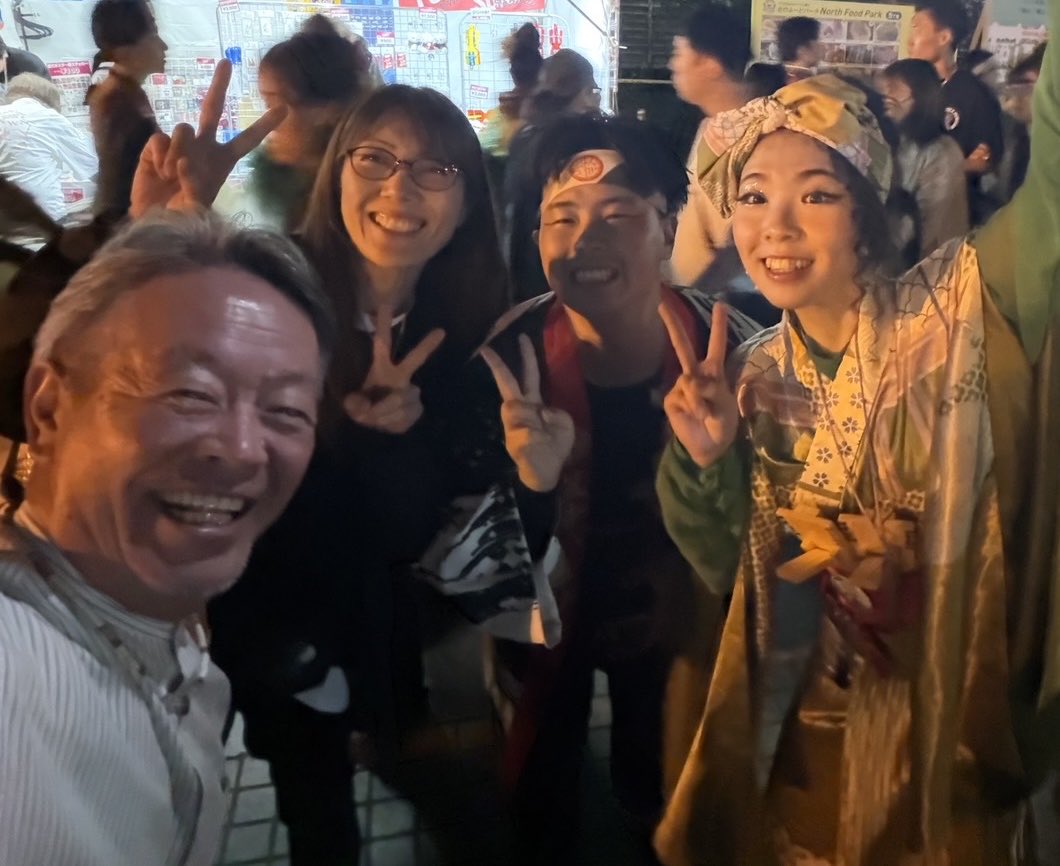 riririririsari's tweet photo. 北海道なのに会えて嬉しい🫶
ただいまかえりました🦊 https://t.co/VPqAvgyHDS