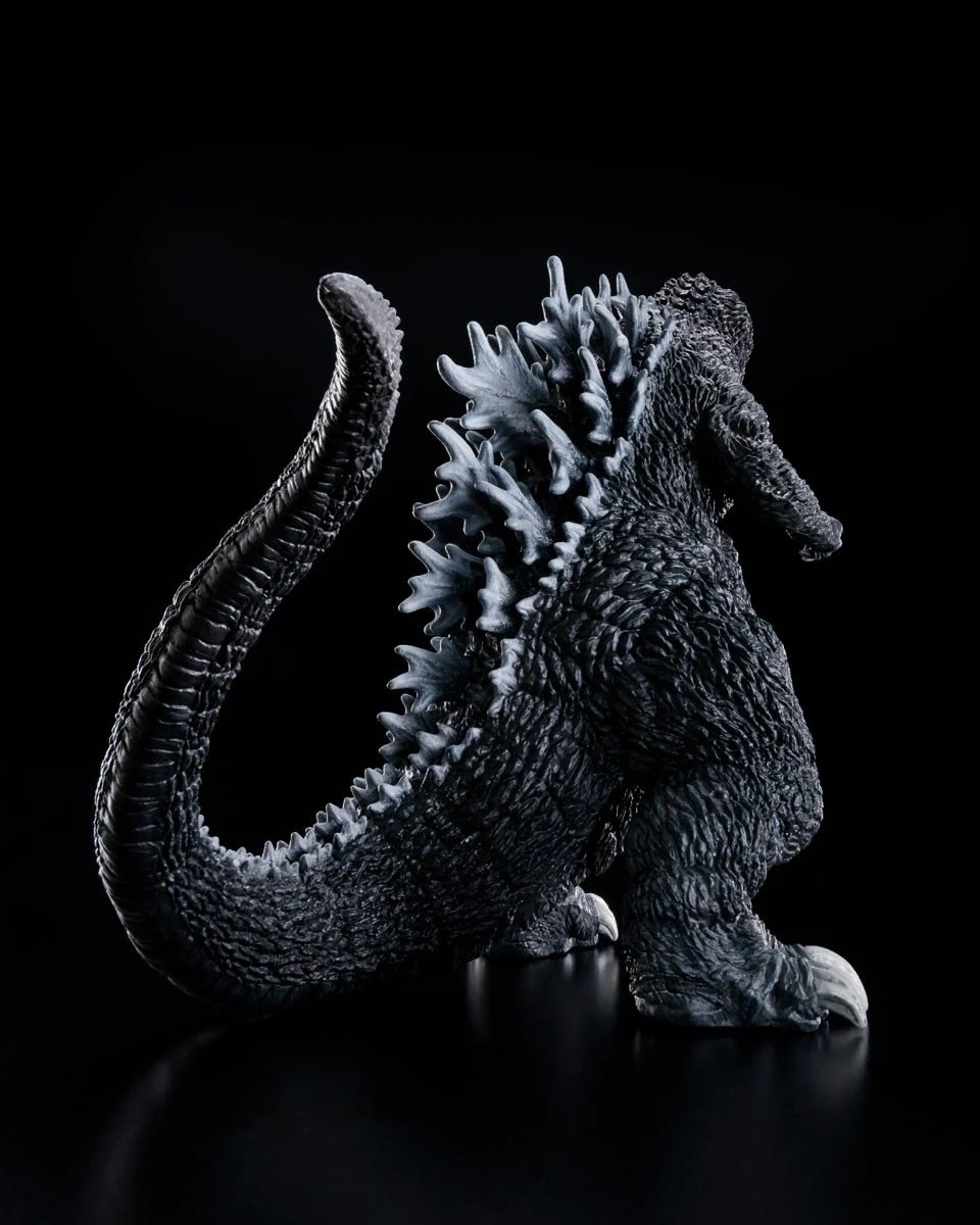 hobbysearch_pub's tweet photo. アオシマ PLAfig. ゴジラ (2001)

発売です！
https://t.co/ST8SlIecd7

怨念の集合体、恐怖の怪獣王登場！
シリーズ屈指の凶悪さを誇るゴジラ (2001)の姿を固定ポーズでプラモデルキット化
リアルなディテール造形を全高約13cmに凝縮！
約2.5cmのゴジラの心臓が付属します。
#ゴジラ https://t.co/ecnDNkmiWc