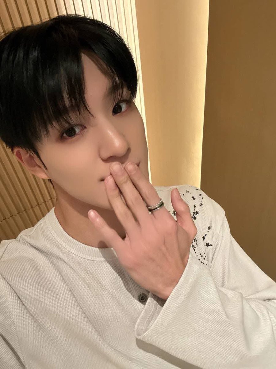leeflower2304's tweet photo. 💚🐶🐰 https://t.co/P2YYirYzg5