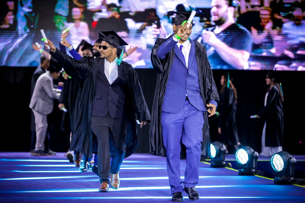 MBS_edu's tweet photo. Bravo aux diplômé.e.s MBS 2026 👏🎓

2500 personnes réunies au FDI Stadium pour la 129e Cérémonie de remise des diplômes.

Un nouveau chapitre commence 📖 Bienvenue dans la grande famille des Alumni MBS !

#ClassOf2026 #MBSGraduate #MakingADifference https://t.co/Z3SzAMK6RE