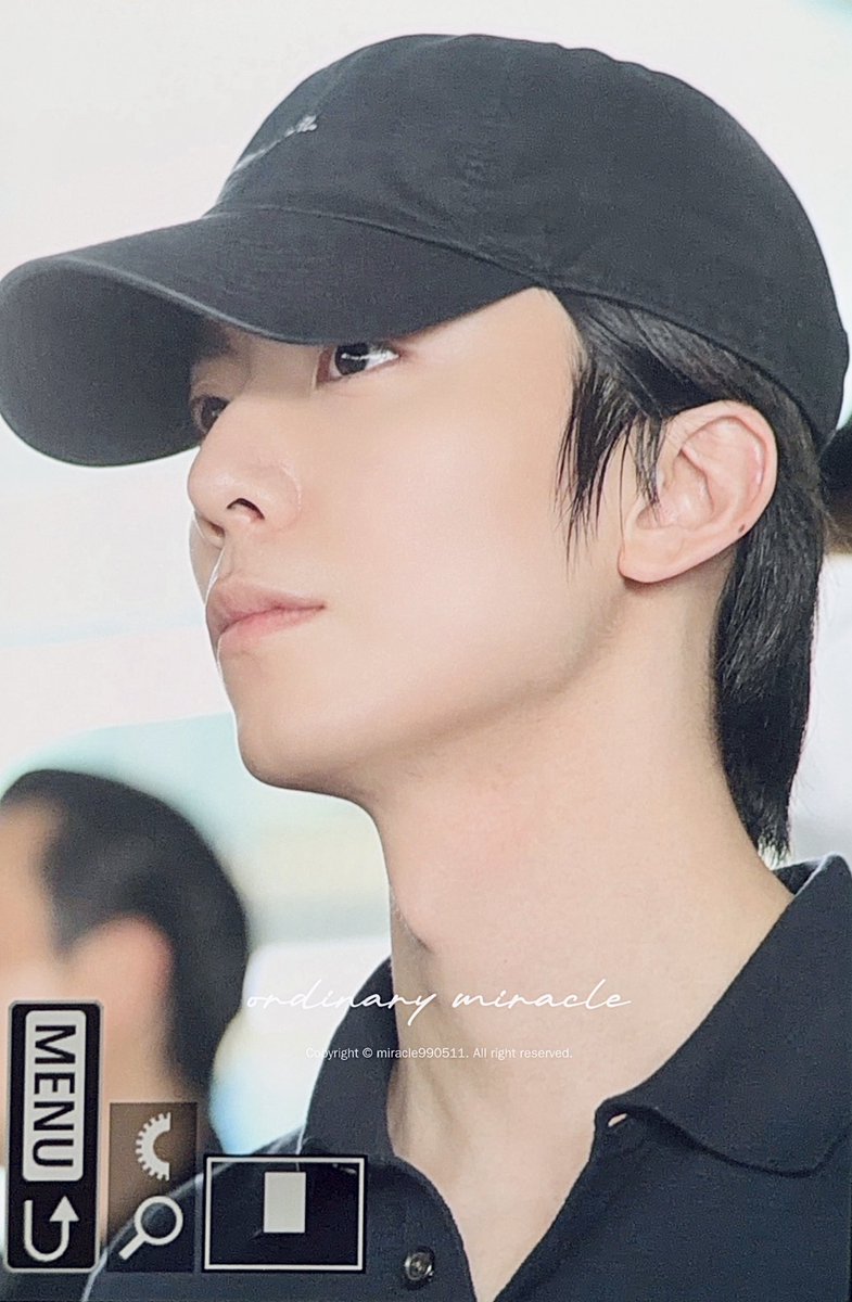 miracle990511's tweet photo. 260615 고생했옹🫳🏻
#SF9 #휘영 #HWIYOUNG @0_rbsl https://t.co/Fl7132UXBA