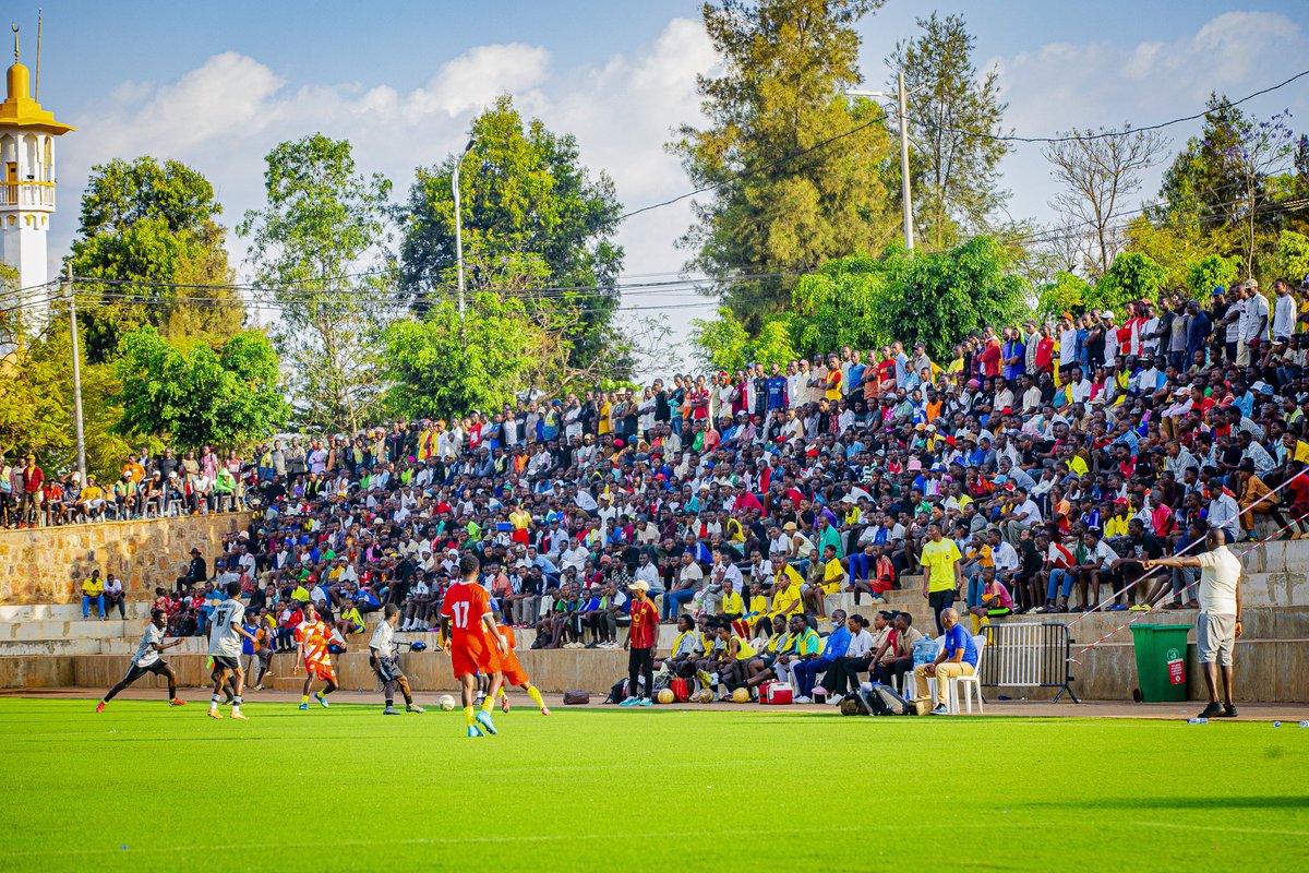 ESPEFOOTOUR's tweet photo. 📸 INSIDE 📸 Brazil 0-3 Black Mamba FC https://t.co/ICEIqvBEbA