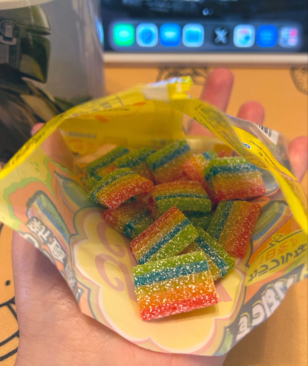 basi5go's tweet photo. 🌈🌈🌈❤️ https://t.co/iSUe9I5sYj