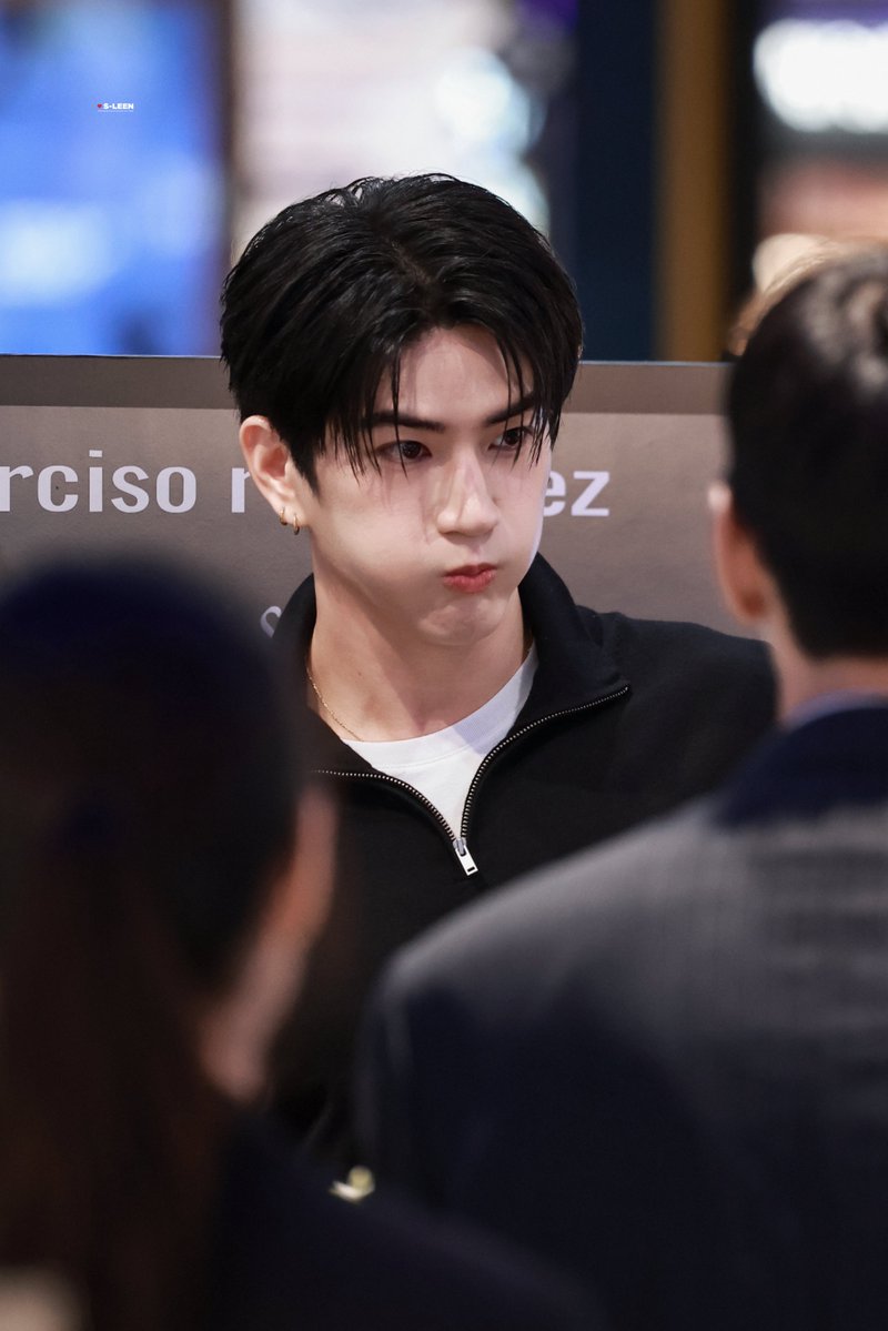 S_leen0413's tweet photo. 260615 baby🍼

NARCISO WITH SEA
#narcisorodriguezparfums
#forhimmuscsantal
#sea_tawinan https://t.co/WOjzOsIO2z