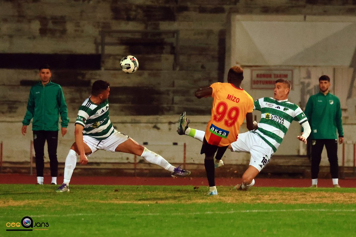 Sporting_Gbenga's tweet photo. Robert Mizo playing for Dumlupınar TSK, capped off his campaign with 22 league goals and 1 cup goal.His tally included 2 penalties and 5 braces, highlighted by a hat-trick and a stunning 4-goal haul in a single game against Gönyeli SK.  
Total: 23 goals across all competitions.* https://t.co/J29ecrCsIx