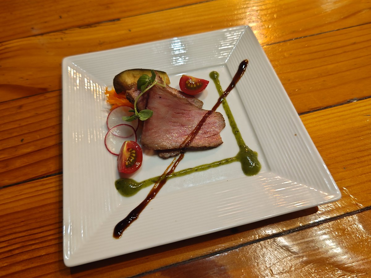 SunlightMoon27's tweet photo. 今週の予定🥩
水曜 セリフ枠かな！
それ以外は多分おやすみ

神戸牛のローストビーフ( ◜¬◝ )ﾝﾏｶｯﾀ https://t.co/PuC8vOAS5t