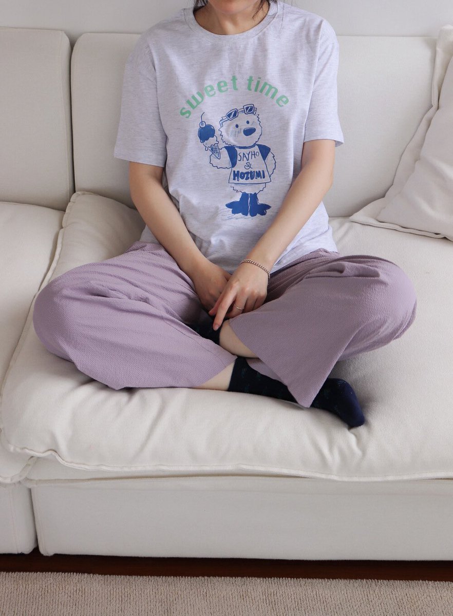 hozumipocket's tweet photo. 이번 주 기온 보니까 본격 여름이던데… 한철 입고 잠옷이 되어버리는 티셔츠보다는 편하면서도 부들부들 퀄리티 좋은 호즈미 티셔츠로 여름을 지내보세요! 🩶 https://t.co/oHk0x3Ta63