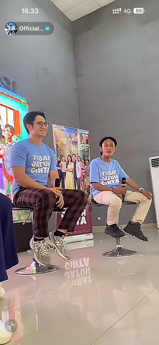 flfybel's tweet photo. Koken uda muncul nih….

#KennyAustinModeKomedi
#PasienTetapDokterBagas https://t.co/aELrrEM9Xs