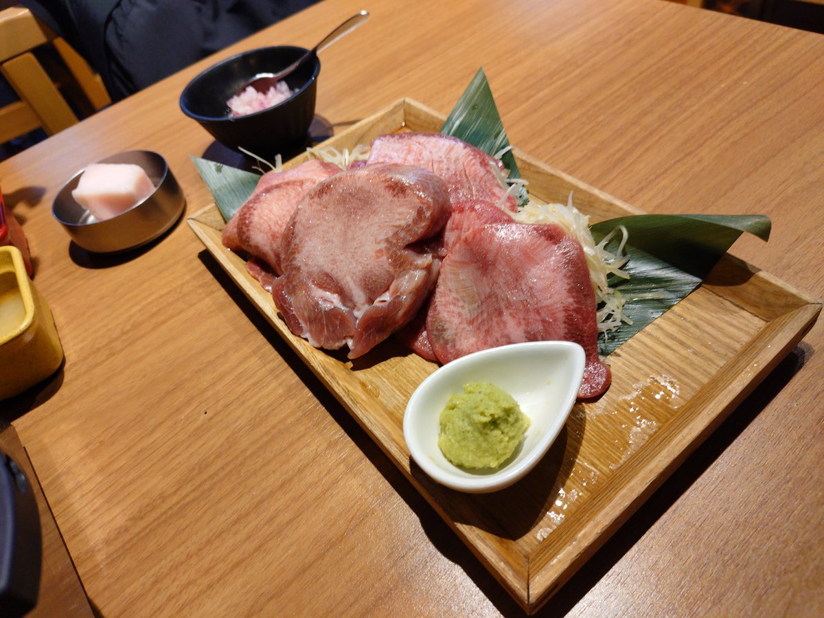 AKU_Sin's tweet photo. 牛タン食べ放題！ https://t.co/0Trd6GZd9l