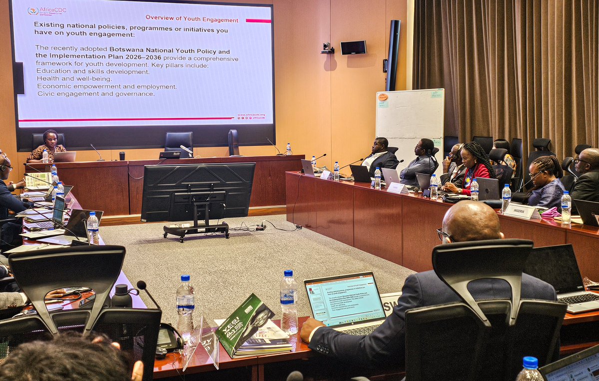 PromesseCKaniki's tweet photo. Country Presentations (Round 1)  

Mr Mackenzie Baleseng, representing Botswana, delivering the presentation on existing national policies, programmes, or initiatives on youth engagement in public health, enabling factors, lessons learned, and challenges. 

#YESHealth https://t.co/ldYcJA20Cs