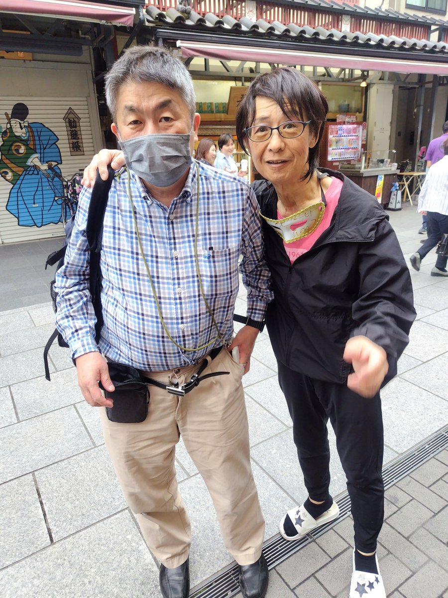 shinoharamika_f's tweet photo. 浅草21世紀6月公演

今日の歌のゲストは初登場 オシャレルズさん
最高のステージでした✨

応援に来てくださいました河原崎芳枝さん、那須野さん高山さん橋本さん
ありがとうございます✨

オシャレルズさんは21日(日)千秋楽にもご出演です
浅草木馬亭でお待ちしております✨ https://t.co/LAiwgLymnN