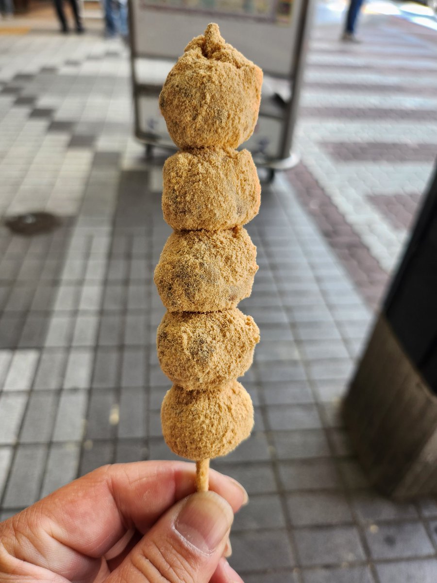 chanda17777's tweet photo. #ロマサガrs
#ロマサガRS
ロマサガ天井ばっかで食べ歩き
(食べたかったから) https://t.co/dNEqKzFtqv