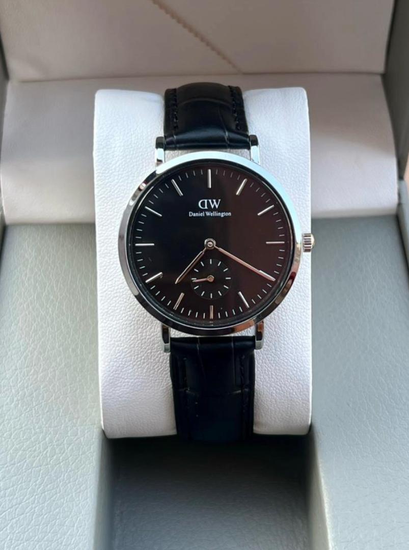 Curated_Store1's tweet photo. Hello monday!
Premium watches available 100,000ugx
, where are my Elegant people at
📩📞 0745150465 for Instant delivery https://t.co/w9H2Alnuxy