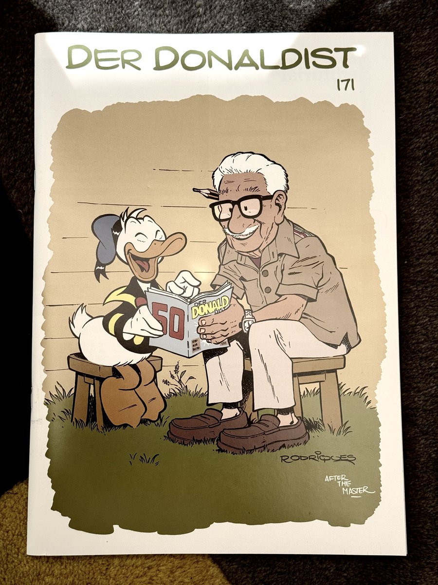 littlewisehen's tweet photo. Die perfekte Lektüre zu Eis und Cappuccino auf der sonnigen Dachterrasse… 👍 https://t.co/ja9Jhl8LQd