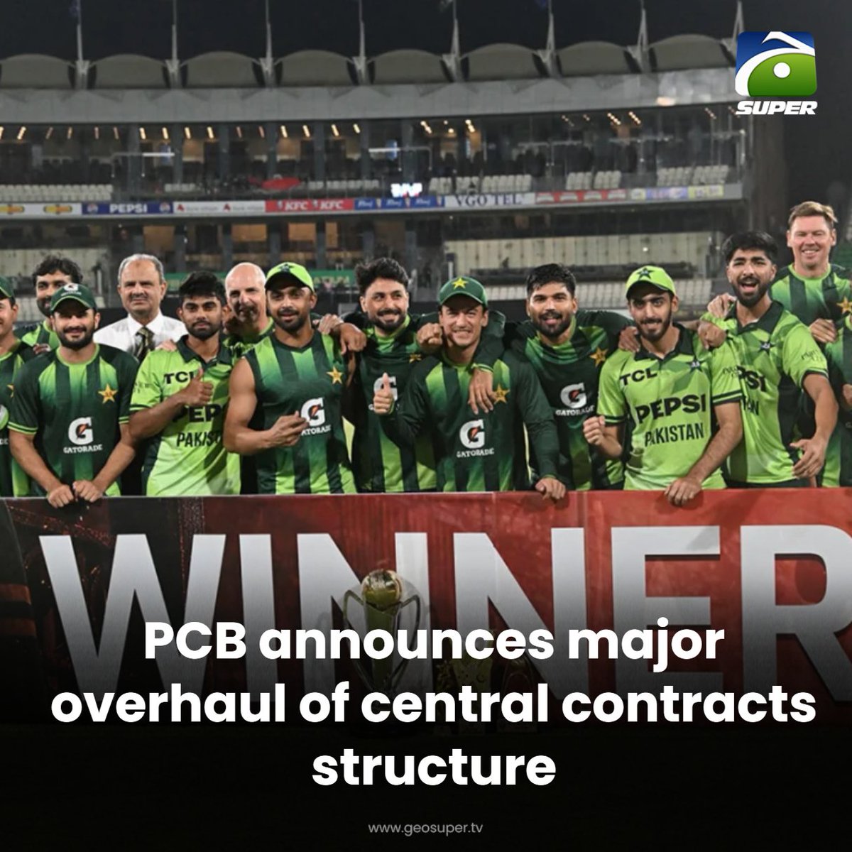 geosupertv's tweet photo. Pakistan cricket contracts get major shakeup! ⚡🏏
Read More: https://t.co/AlAMHYNkcz
#pakistancricket #PCB #CentralContracts https://t.co/gYzgtDMXcl