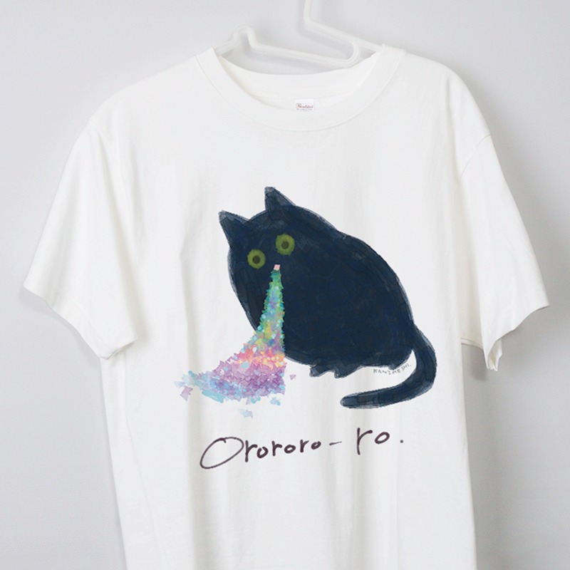 tshirtstrinity's tweet photo. ＼ 全 X の 猫 好 き に 捧 ぐ ／
かわいいだけじゃ物足りない！
クセが強すぎる「猫Tシャツ」集めました。
謎のキラキラを吐き出す猫から、威嚇するドレミファソラ「シャー！」、フェス風デザインまで……！
あなたの推し猫、ココで見つかります。
クセ強ニャンコたちを今すぐチェック