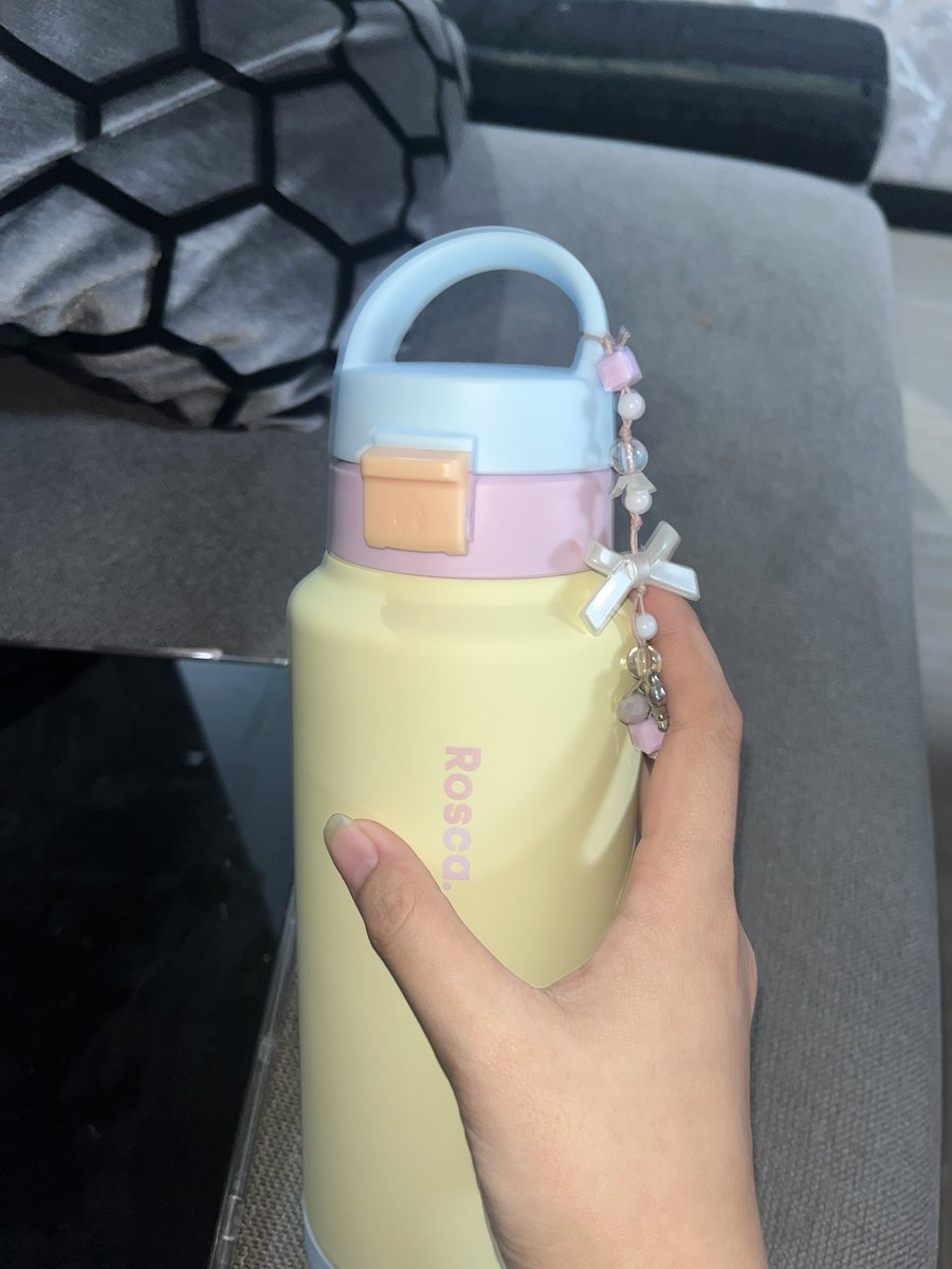 roarfroer's tweet photo. LUCUKK BGTTT tumblr rosca dipakein ginian😭🫰 https://t.co/k8dB4dbLkE
